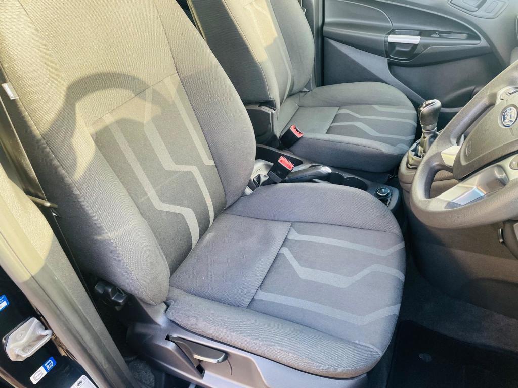 Ford Tourneo Connect 1.6 TDCi Zetec 5dr