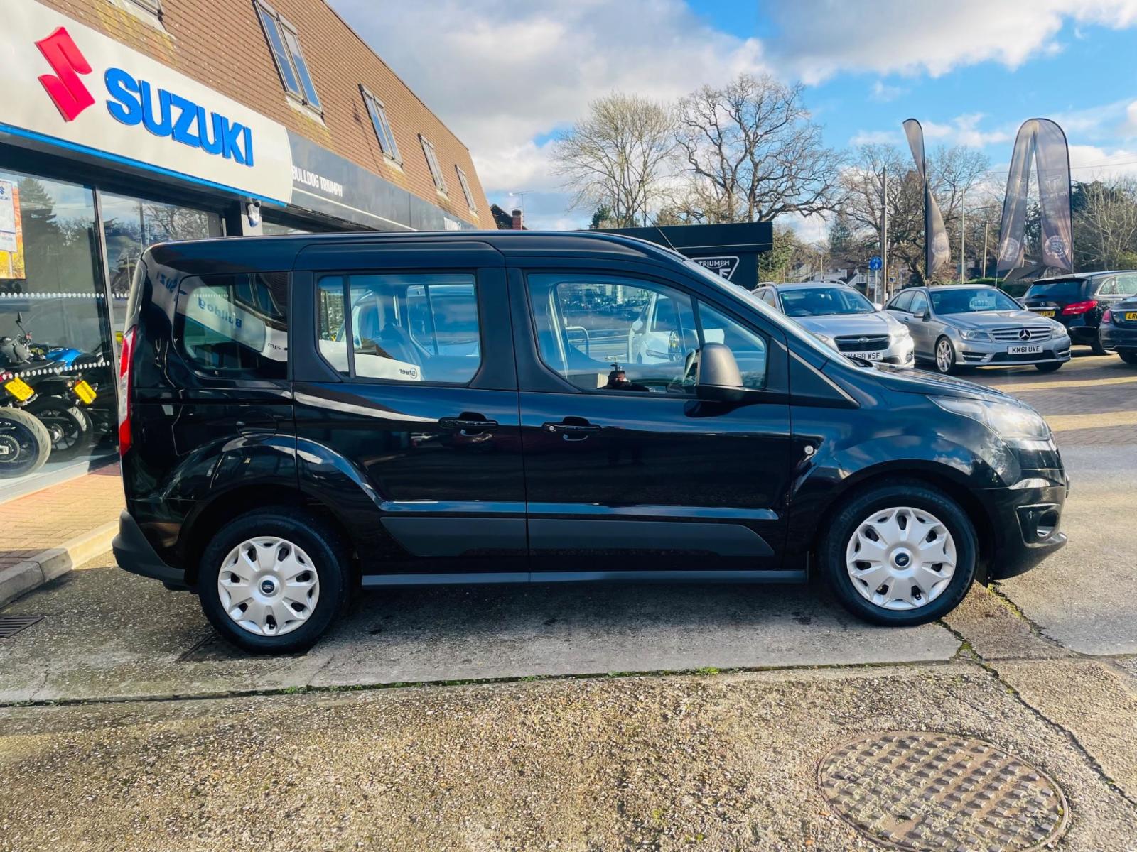 Ford Tourneo Connect 1.6 TDCi Zetec 5dr