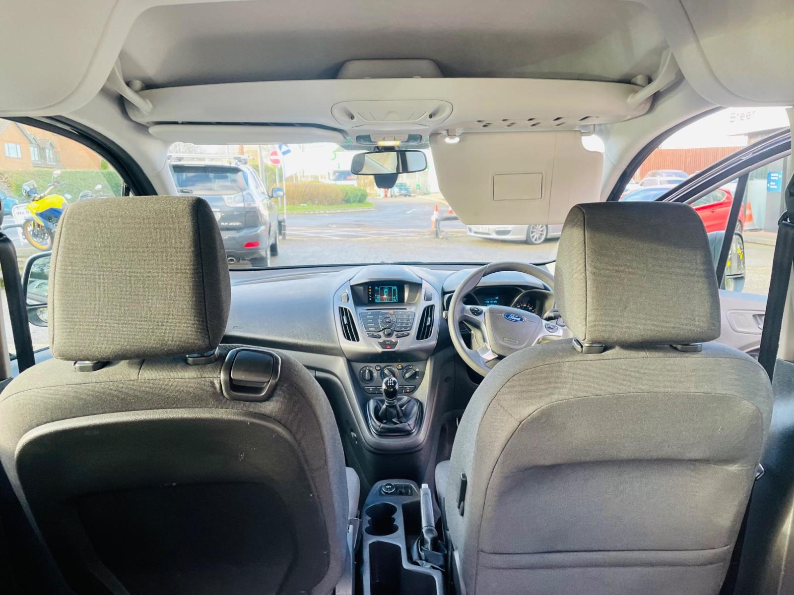 Ford Tourneo Connect 1.6 TDCi Zetec 5dr