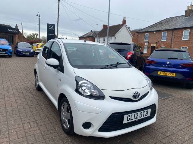 Toyota Aygo 1.0 VVT-i Ice 5dr MMT Hatchback Petrol White