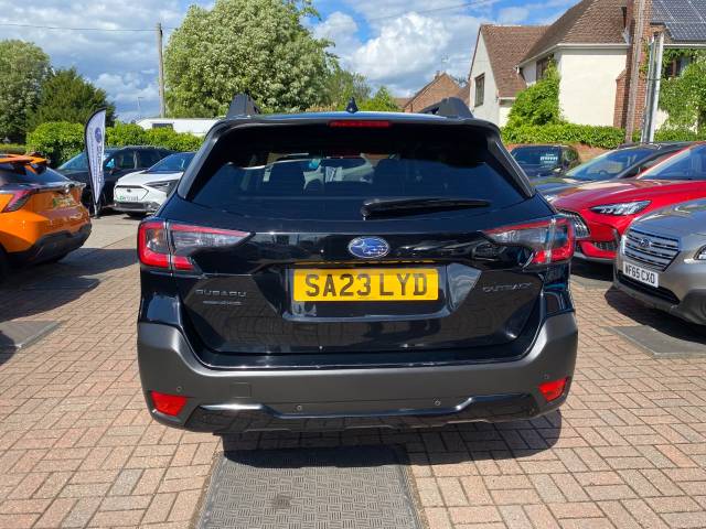 2023 Subaru Outback 2.5i Field 5dr Lineartronic