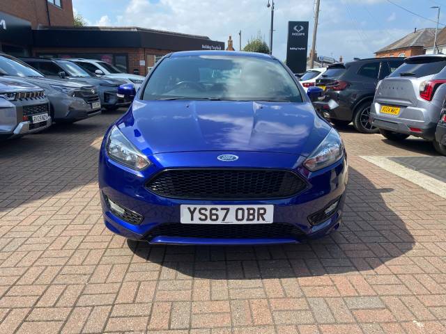 Ford Focus 1.0 EcoBoost 140 ST-Line Navigation 5dr Hatchback Petrol Blue