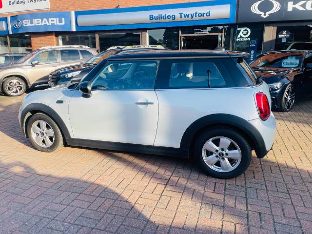 2020 Mini Hatchback 1.5 Cooper Classic II 3dr Auto