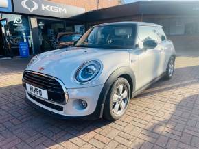MINI HATCHBACK 2020 (70) at Bulldog Group Twyford