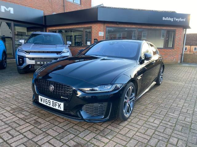 2019 Jaguar XE 2.0 R-Dynamic SE 4dr Auto