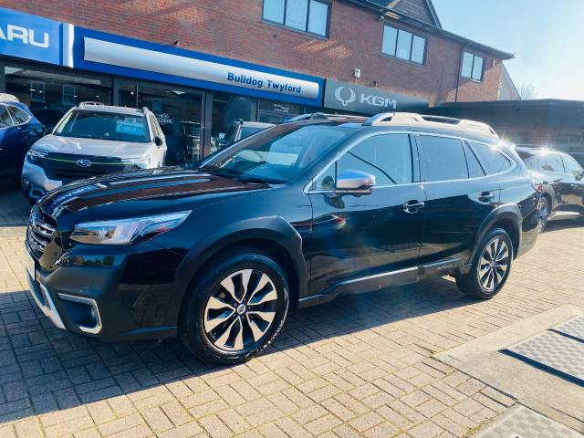 Subaru Outback 2.5i Touring 5dr Lineartronic Estate Petrol Black