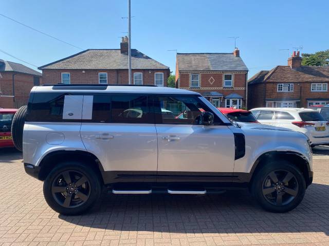 2020 Land Rover Defender 3.0 D300 X-Dynamic HSE 110 5dr Auto