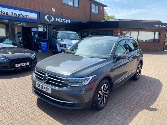 Volkswagen Tiguan 1.5 TSI 150 Active 5dr DSG Estate Petrol Grey