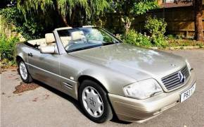 MERCEDES BENZ SL 320 at Bulldog Group Twyford