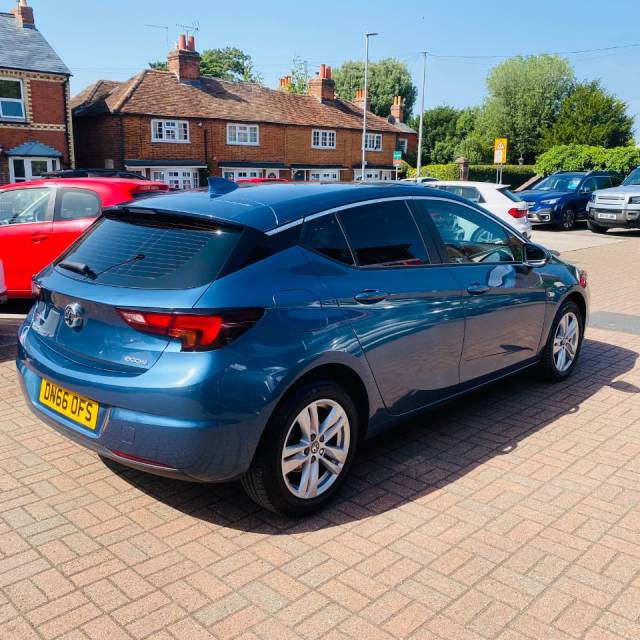 2016 Vauxhall Astra 1.0T 12V ecoFLEX Tech Line 5dr