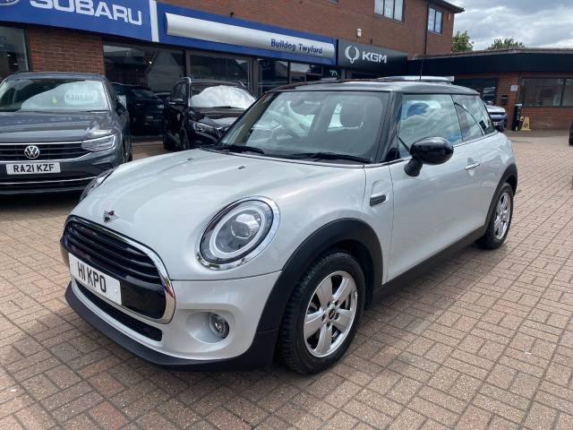 Mini Hatchback 1.5 Cooper Classic II 3dr Auto Hatchback Petrol Silver