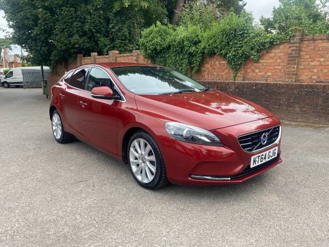 Volvo V40 2.0 D3 SE Lux Nav 5dr Hatchback Diesel Red